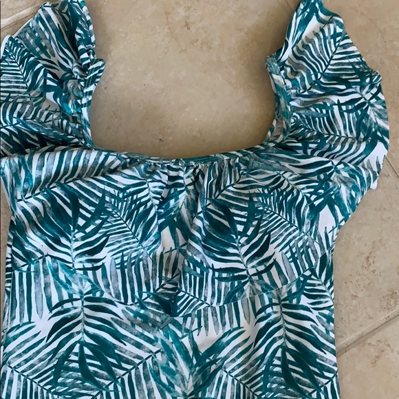 Off the Shoulder One Piece Swimsuit - Picture 2 of 4